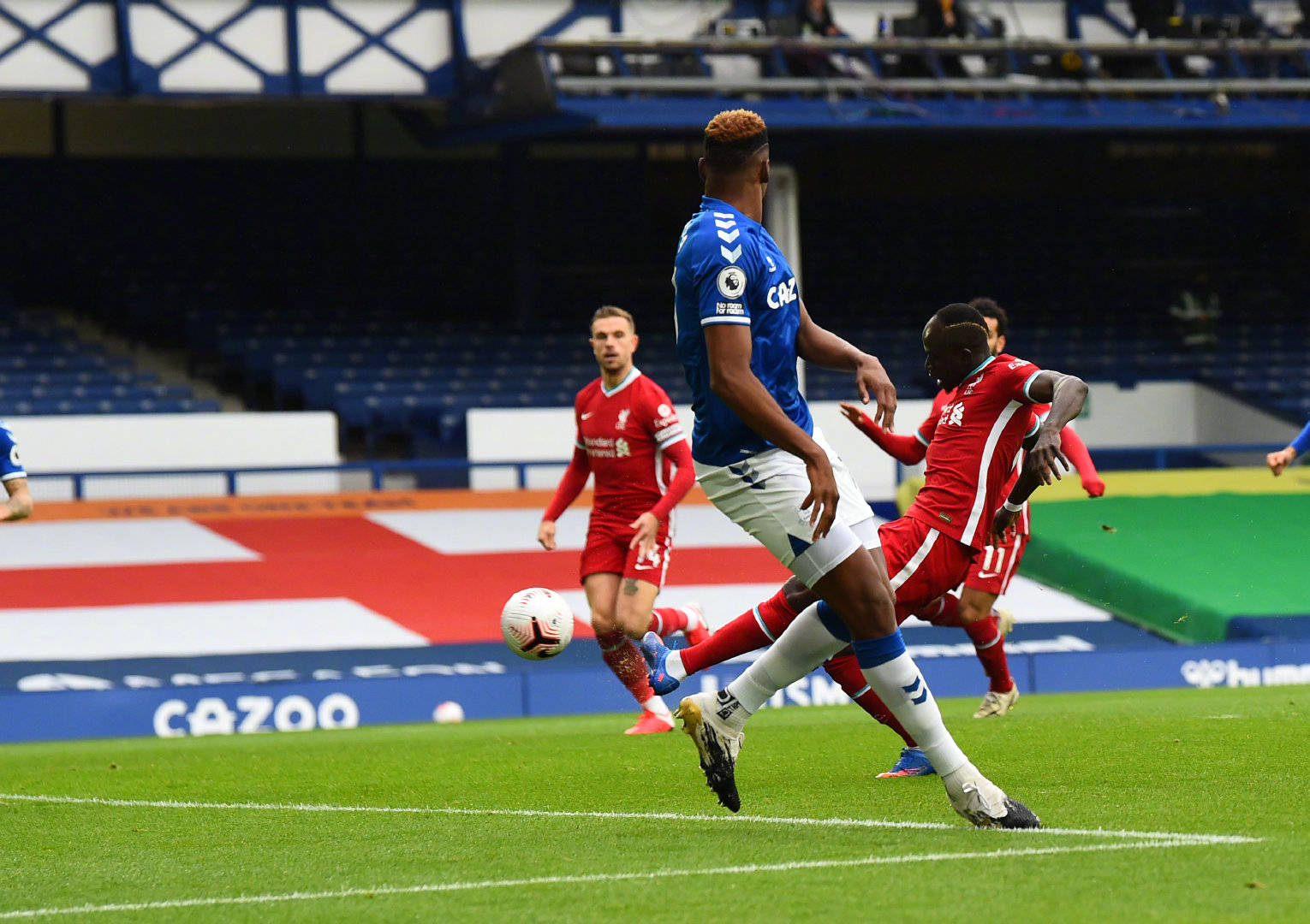 賽中全力以 賽中全力以